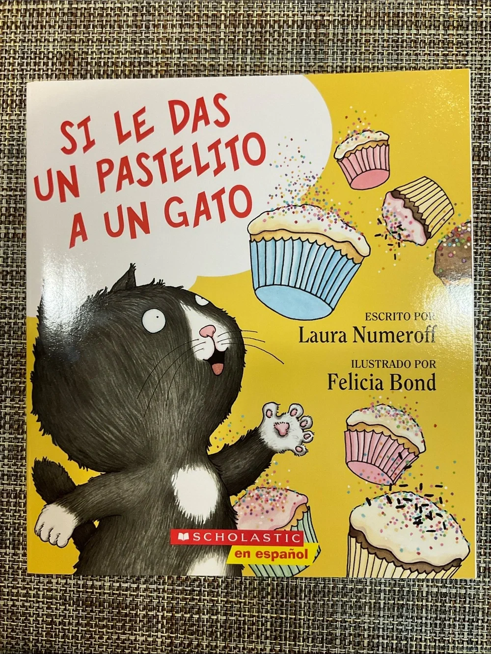 2children’s books in Spanish, NWT